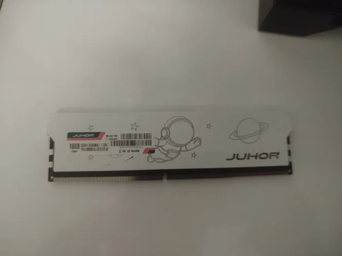 (com defeito) Memória ram DDR4 16gb 3600hz