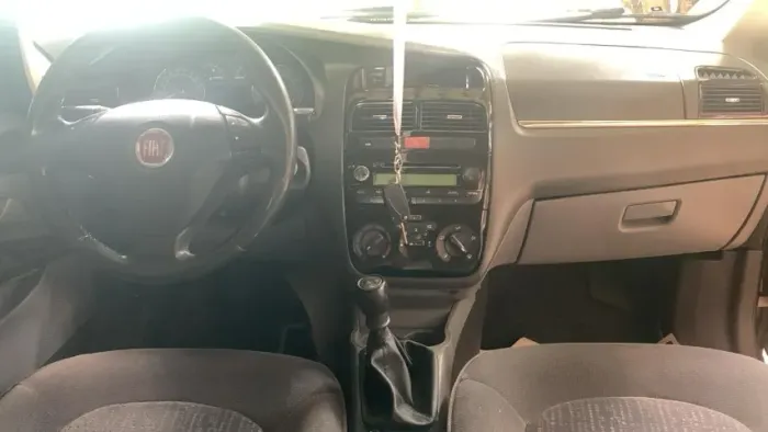 Fiat Linea 1.9/ HLX 1.9/1.8 Flex Dualogic 4P 2010