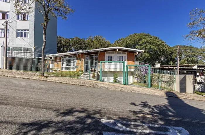 Imóvel para venda com 199 metros quadrados com 3 quartos em Jardim Botânico - Curitiba - P