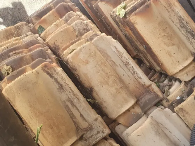 Telhas americanas de santa catarina, 200 telhas R$ 2 reais a unidade