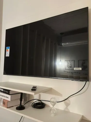 Tv Samsung 43 polegadas no plástico