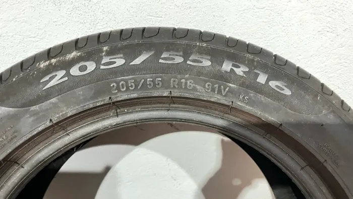 Pneu Pirelli Cinturato P7 205/55 R16