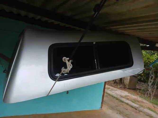 Capota baixa de fibra fiat strada