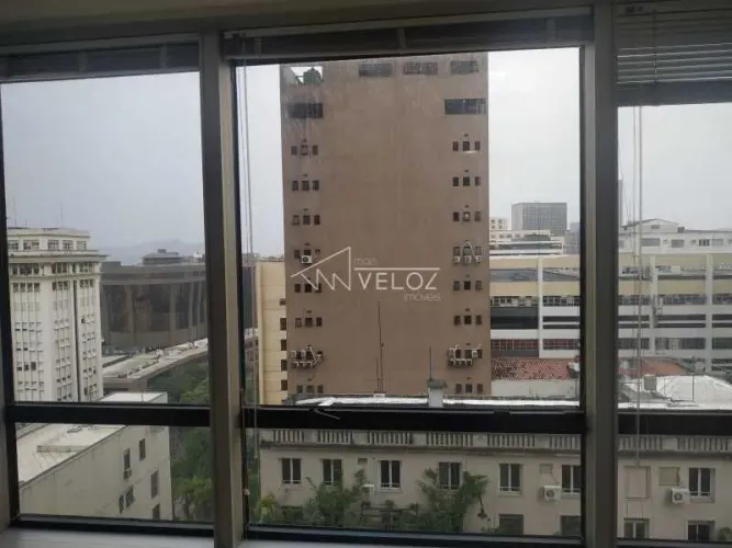 Apartamento - / Residencial / Centro