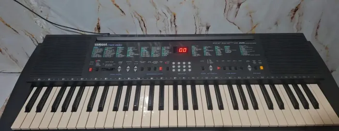Lindo Teclado yamaha 5 oitavas