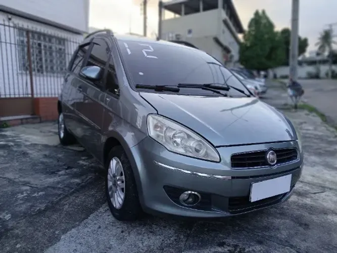 Fiat Idea Essence 1.6 Flex 16V 5P 2012