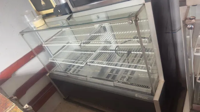 Balcão gelopar aquecida 2 metros