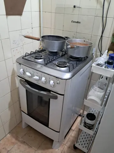 Fogão esmaltec autolimpante usado