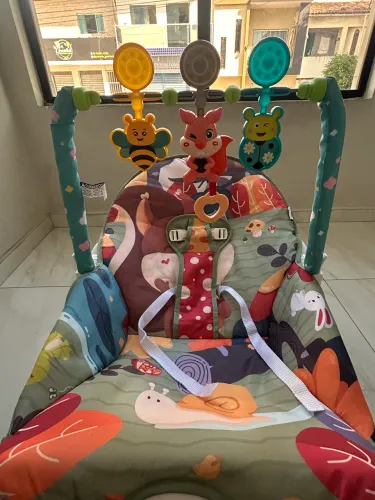 Cadeira de Descanso e Balanço Bebê Musical