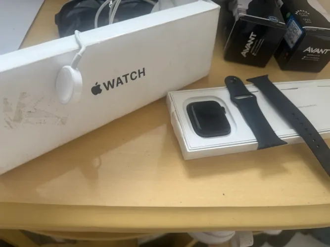 Smartwatch Apple 2025 SE