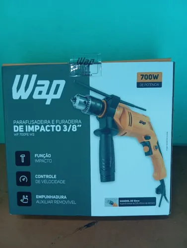 furadeira de impacto Wap 700 watts