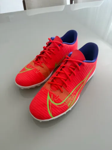 Chuteira Society Nike Mercurial Vapor 14 Club Tam 41