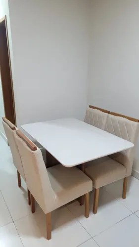 Mesa de jantar 4 lugares