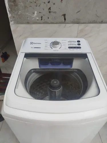 Vendo lavadora Eletrolux LED 14