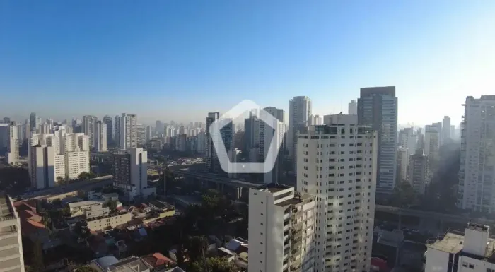 Apartamento em Campo Belo