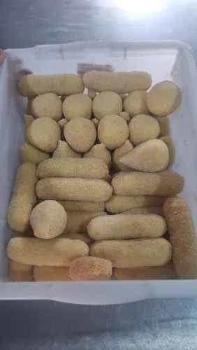 Salgados cru ou fritos para lanchonete