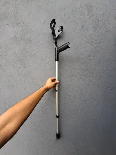 Muleta Canadense Ajustável Ortopédica de Alumínio Regulável com Apoio