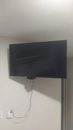 TV Samsung smart 43 polegadas. 