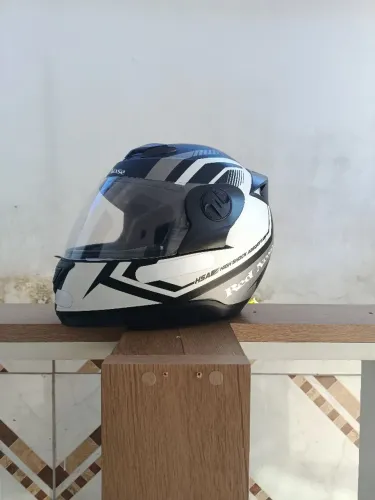 1 Capacete Red Nose e 1 capacete Gow<br>? Capacete Red Nos