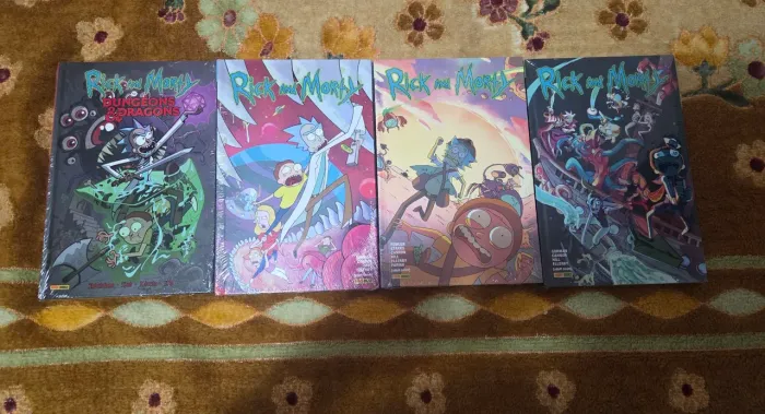 Lote gibi hq quadrinhos rick and morty 