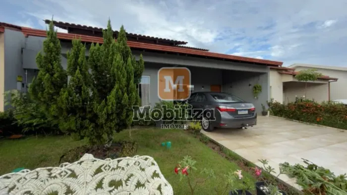 Casa com 3 quartos sendo 1 suíte, área gourmet e piscina no Condomínio San Matheus