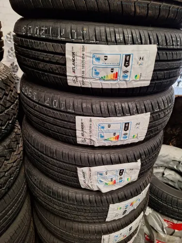 Pneus novos 185/70/14 só 335 