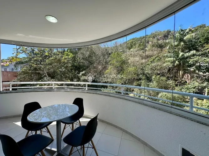 Apartamento à venda no Saco Grande com 83 m² e 2 dormitórios/quartos disponíveis.