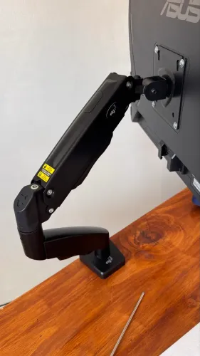 Suporte para monitor multiarticulado