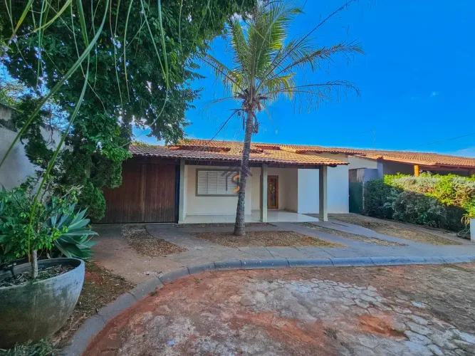 Casa em Condomínio com 3 quartos à venda no Setor Sítios Santa Luzia