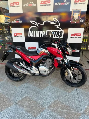 Cb 250 vendo troco Finaciamos aceitamos cartão