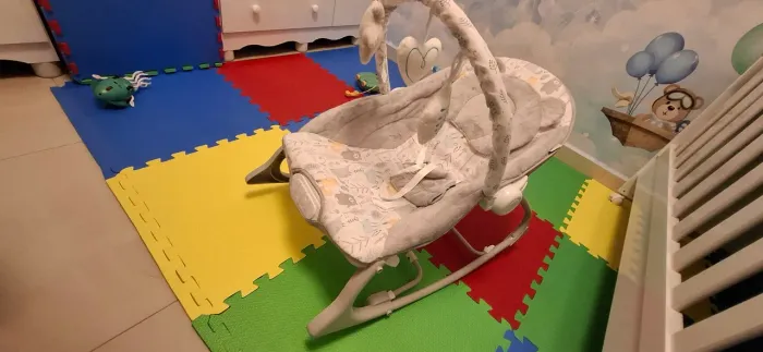 Cadeira de descanso para bebê.