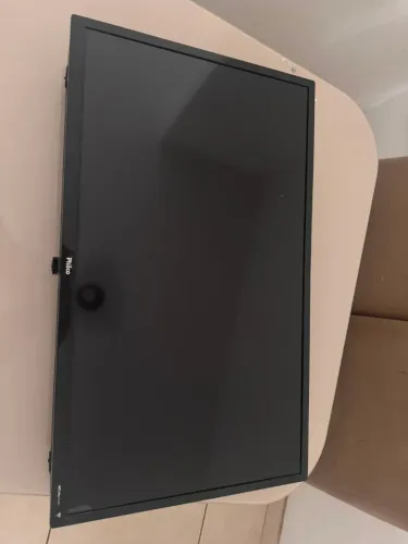 Smart TV Philco 32" - Com defeito na tela - Leia a descrição