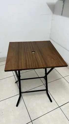 2 MESAS DE MADEIRA - PARA AMBIENTE EXTERIOR - MESA DOBRAVEL