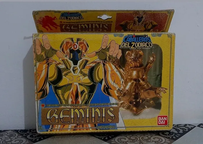 Boneco cavaleiros do zodiaco bandai vintage Gêmeos 1987