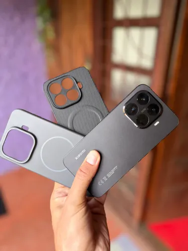 Xiaomi 15T PRO 12gb RAM 512 Memória (3 meses de uso novíssimo)