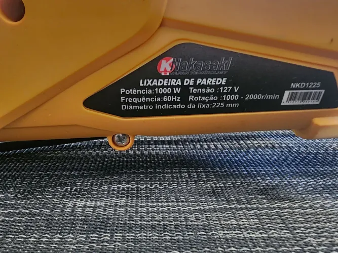 Lixadeira de parede