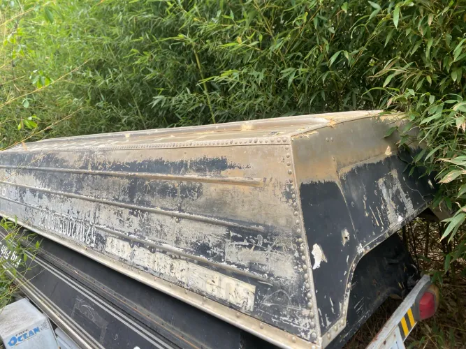 Barco de alumínio - Precisa de reparos