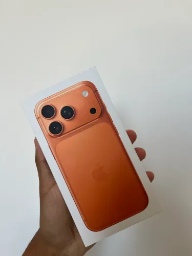 Iphone 17 Pro LACRADO