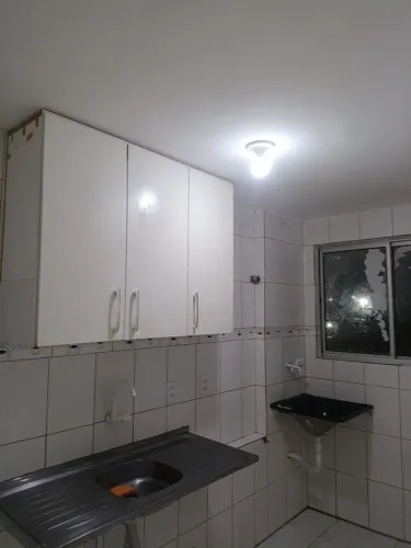 Alugo apartamento 2/4