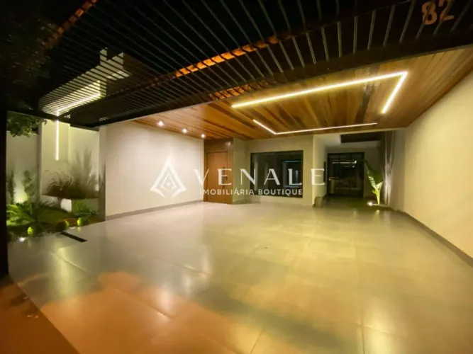 Casa à venda em Maringá, Jardim Tóquio, com 3 suítes, com 207 m²
