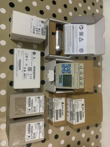 Módulos e equipamentos Allen Bradley