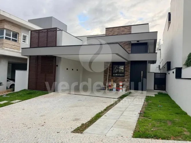 Casa Nova no Swiss Park Luzern com Piscina, 1 Suíte, Planejados e Ar  Primeira Locação
