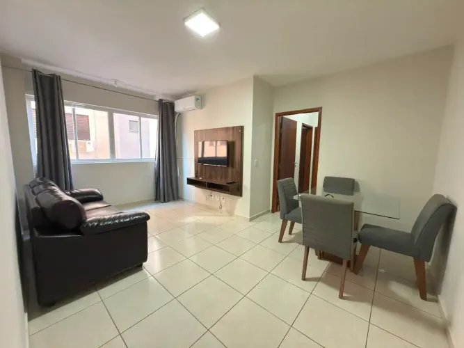 Imóvel para aluguel com 63 metros quadrados com 2 quartos em Vila Marumby - Maringá - PR