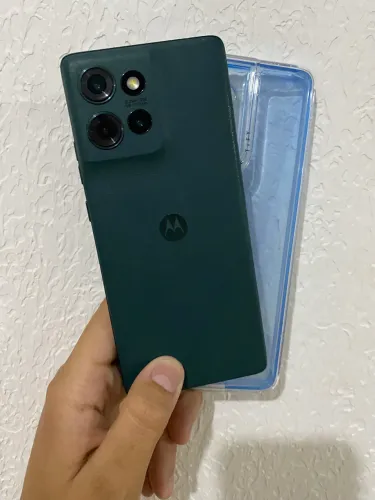 vendo edge 50 semi novo 512gb tem conexão NFC