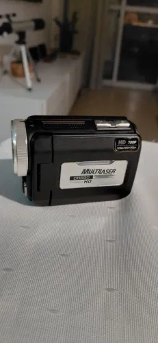 Filmadora HD e câmera de 16Mp Multilaser CR590
