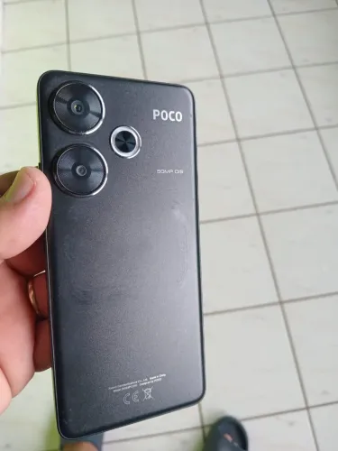 POCO f6 