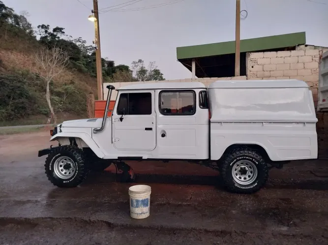 Toyota Band.Picape Chassi Longo Diesel 1998