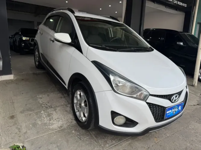 Hyundai HB20X Style 1.6 Flex 16V Aut. 2014