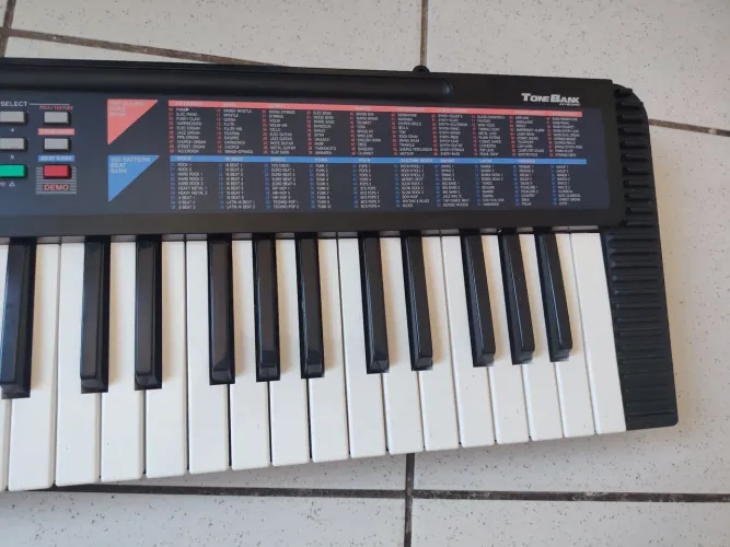Teclado musical CASIO CA-110
