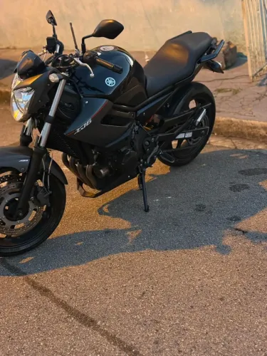 Moto XJ6